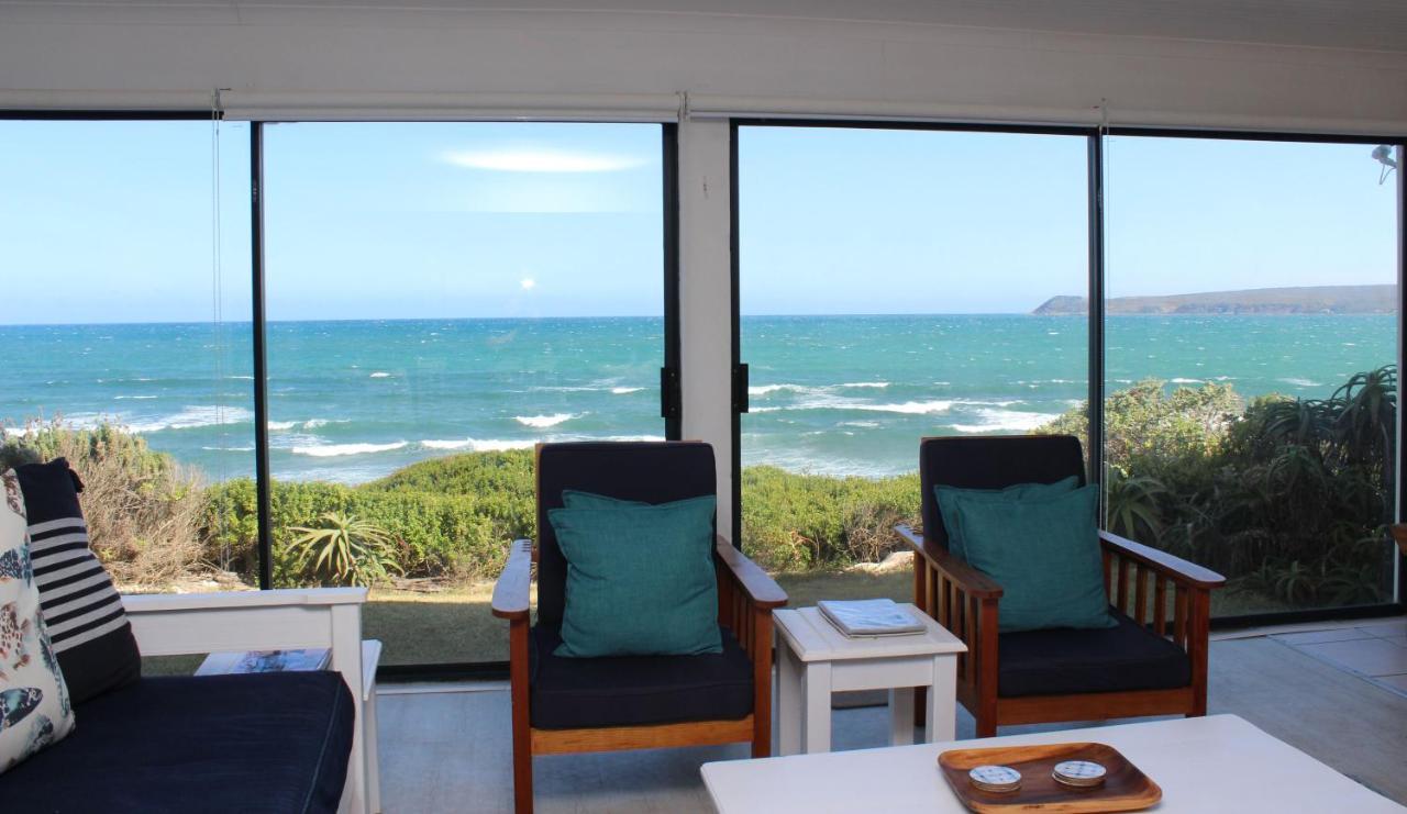 Baby Whale Bliss - Beachfront House Уитсанд Екстериор снимка