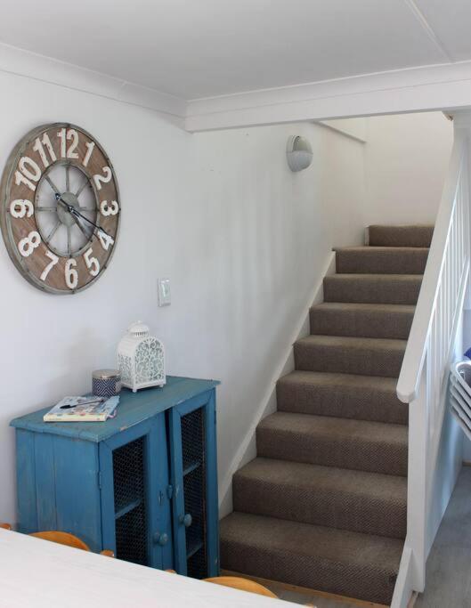 Baby Whale Bliss - Beachfront House Уитсанд Екстериор снимка